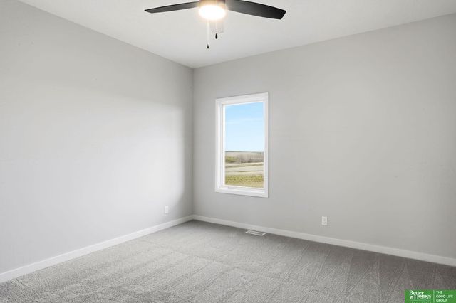 5709 N 195th Street, Elkhorn, NE 68022