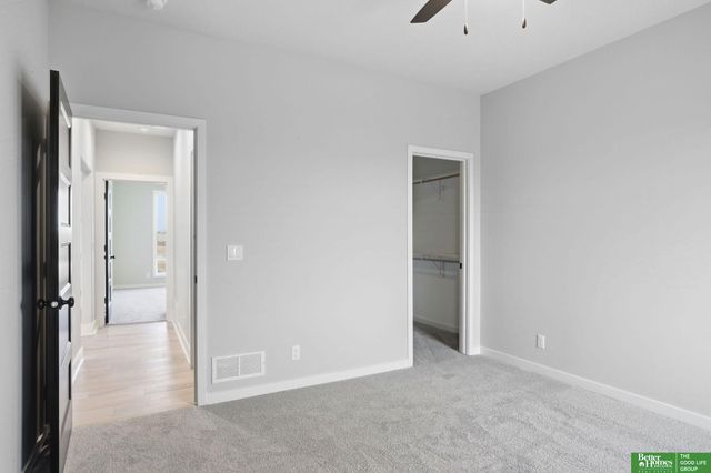5709 N 195th Street, Elkhorn, NE 68022