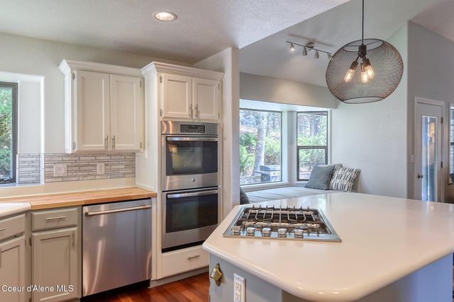 2016 E Packsaddle Dr, Coeur D'alene, ID 83815