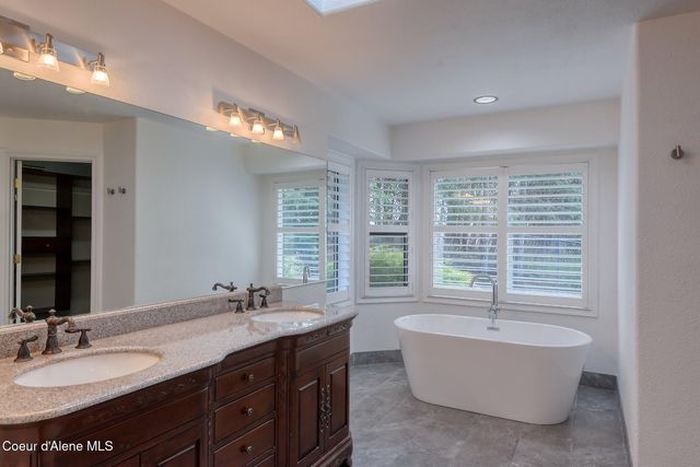 2016 E Packsaddle Dr, Coeur D'alene, ID 83815