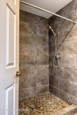 2016 E Packsaddle Dr, Coeur D'alene, ID 83815