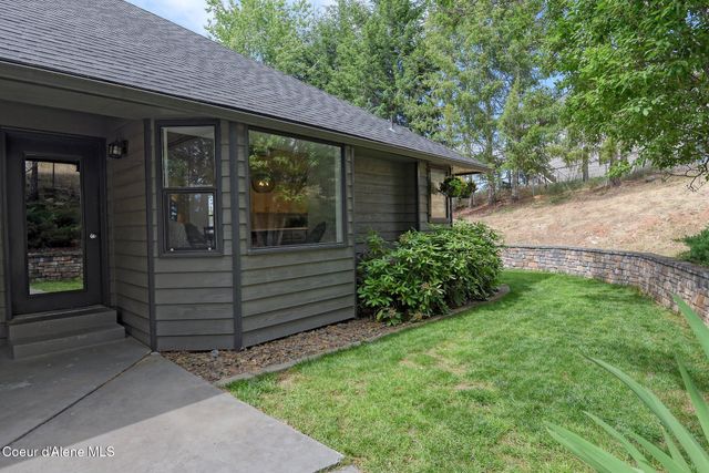 2016 E Packsaddle Dr, Coeur D'alene, ID 83815