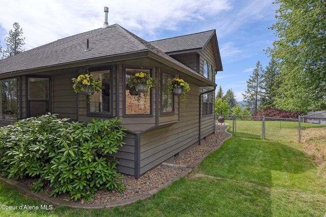 2016 E Packsaddle Dr, Coeur D'alene, ID 83815