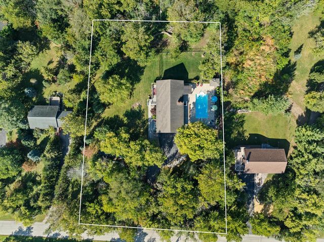 N3145 Center STREET, Lake Geneva, WI 53147