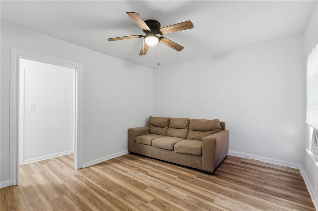 408 Hill Street, Bryan, TX 77803 — photo 4