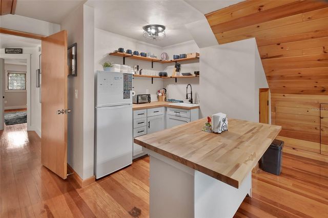 624 N ORANGE AVENUE, Deland, FL 32720