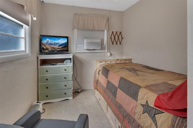 624 N ORANGE AVENUE, Deland, FL 32720