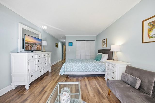 202 75th Ave. N 5700-5701, Myrtle Beach, SC 29572