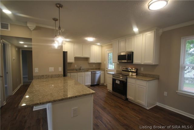 9165 High Street, Georgetown, IN 47122