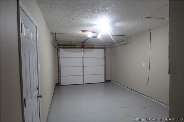 9165 High Street, Georgetown, IN 47122