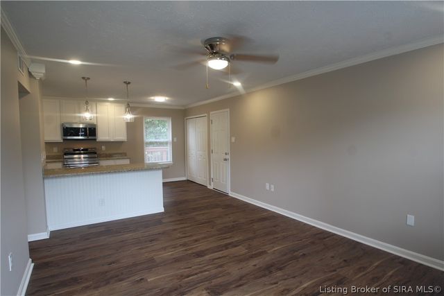 9165 High Street, Georgetown, IN 47122