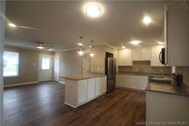 9165 High Street, Georgetown, IN 47122