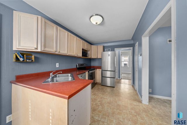 900 S 4th Ave Avenue, Sioux Falls, SD 57104