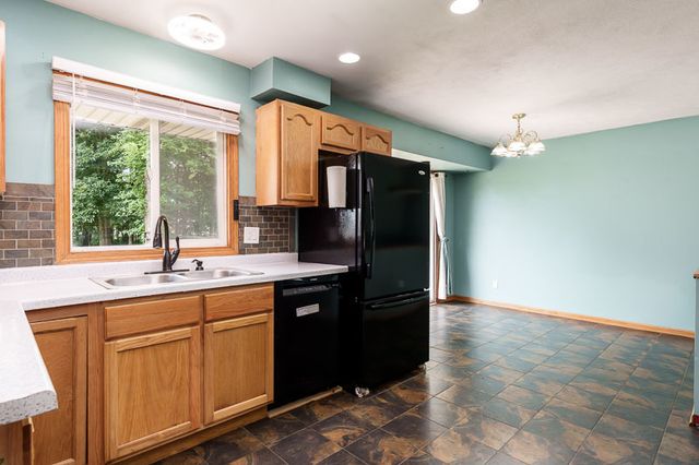 4636 Bobtail Circle, Rockford, IL 61109