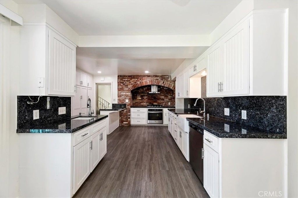 Image 21 of property listing at 2154 Gainsborough, Riverside, CA 92506