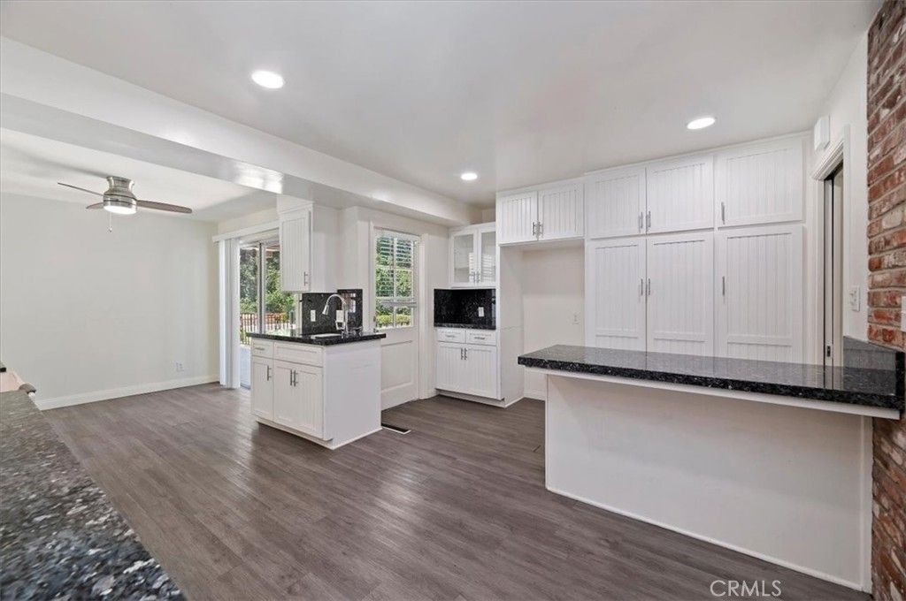 Image 25 of property listing at 2154 Gainsborough, Riverside, CA 92506