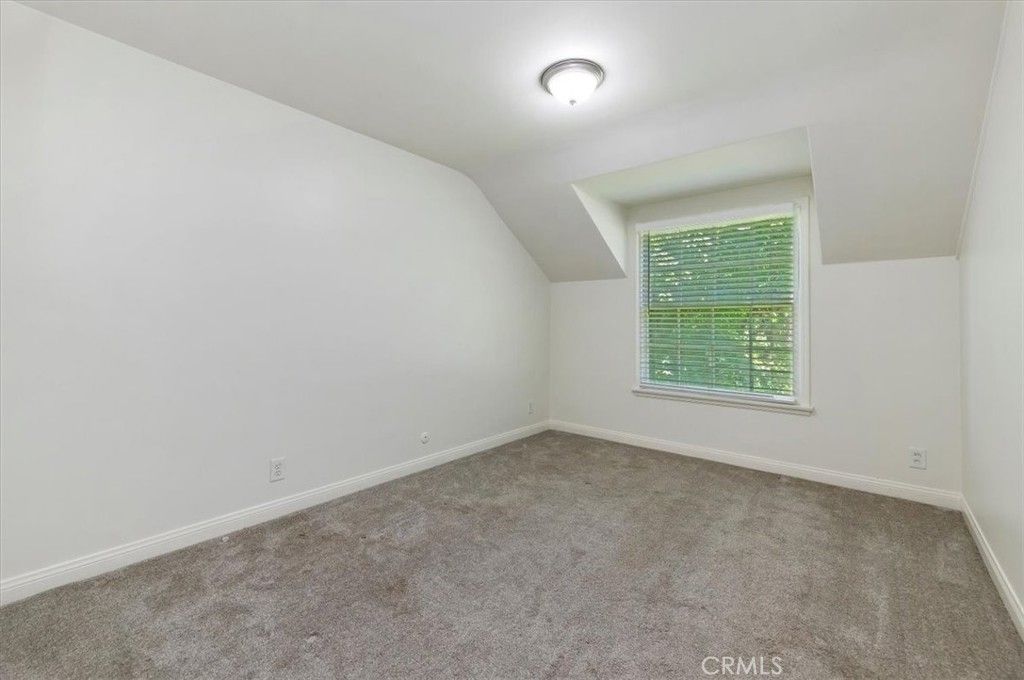 Image 30 of property listing at 2154 Gainsborough, Riverside, CA 92506