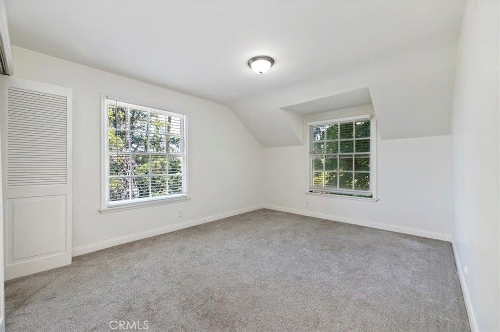 Image 32 of property listing at 2154 Gainsborough, Riverside, CA 92506