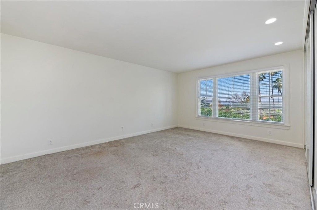 Image 34 of property listing at 2154 Gainsborough, Riverside, CA 92506