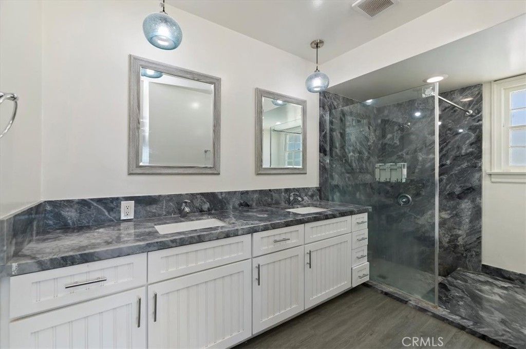 Image 37 of property listing at 2154 Gainsborough, Riverside, CA 92506