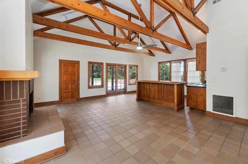 Image 49 of property listing at 2154 Gainsborough, Riverside, CA 92506