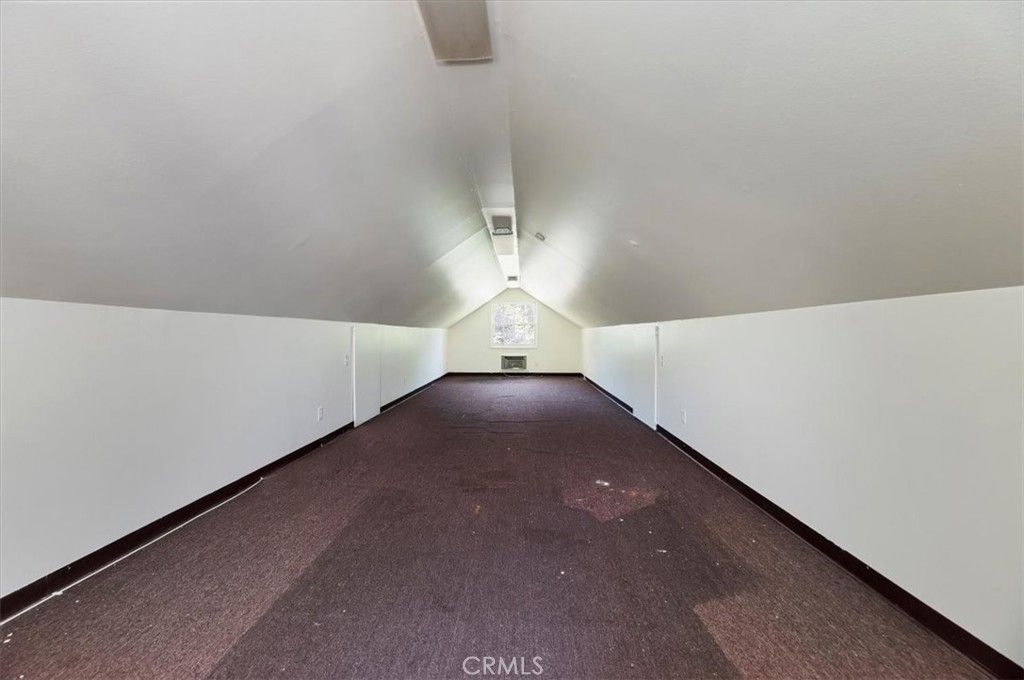 Image 55 of property listing at 2154 Gainsborough, Riverside, CA 92506