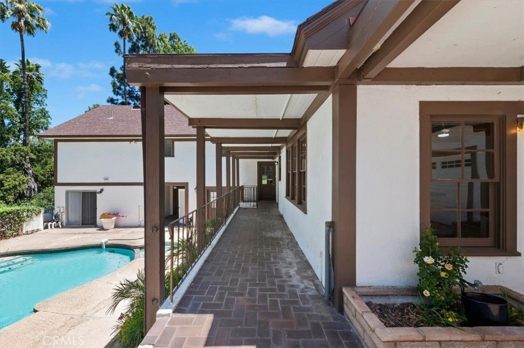 Image 62 of property listing at 2154 Gainsborough, Riverside, CA 92506