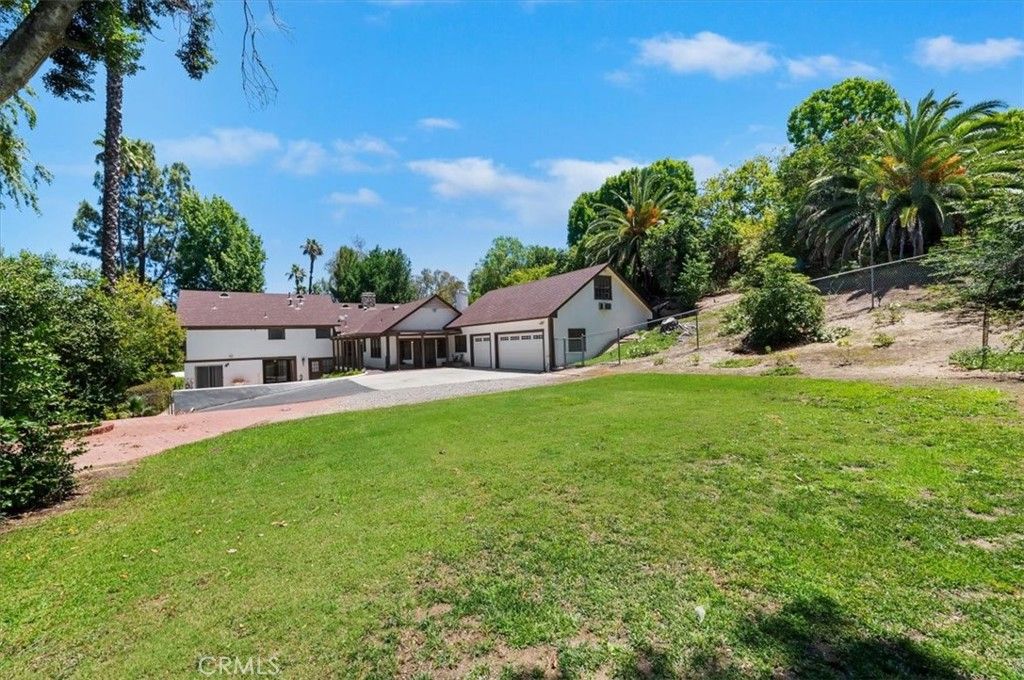 Image 65 of property listing at 2154 Gainsborough, Riverside, CA 92506