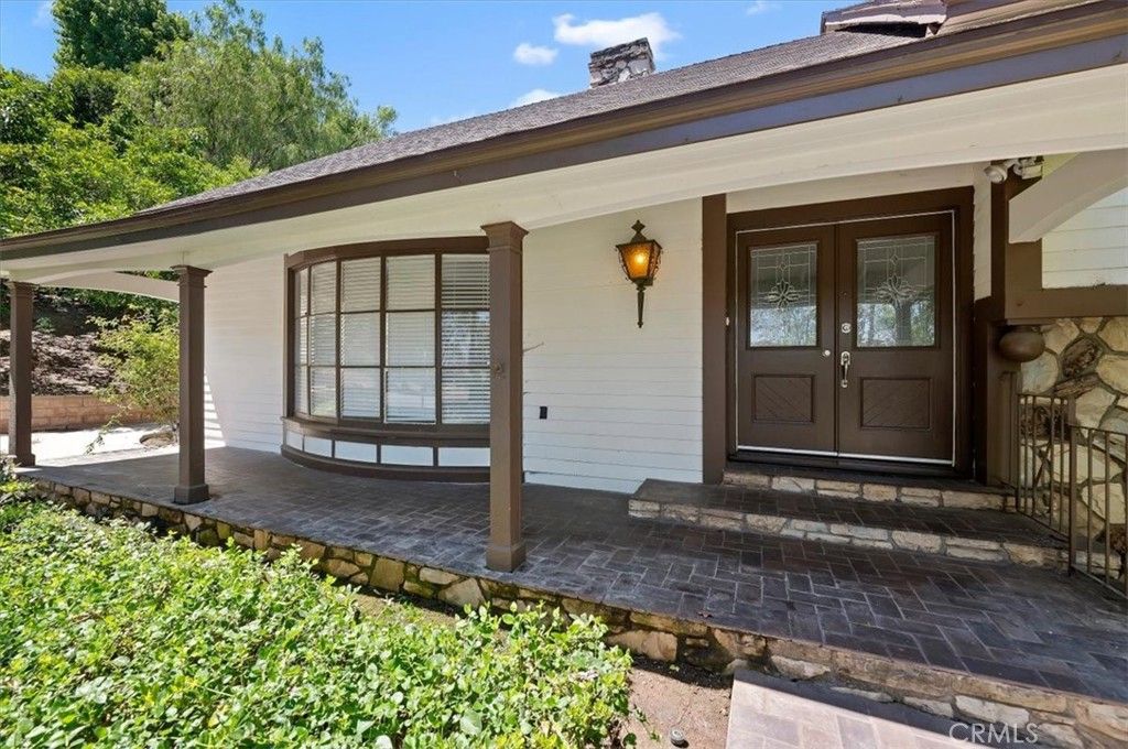Image 7 of property listing at 2154 Gainsborough, Riverside, CA 92506