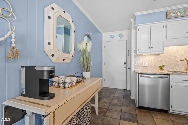 301 Commerce Way 101, Atlantic Beach, NC 28512