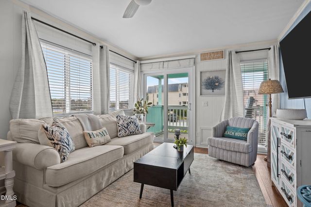 301 Commerce Way 101, Atlantic Beach, NC 28512