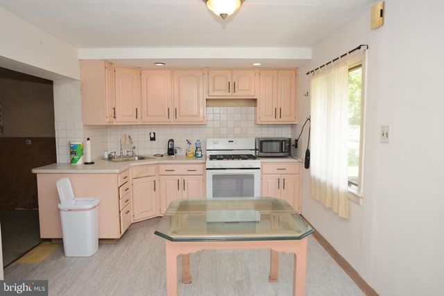 1311 CHURCH RD, Oreland, PA 19075