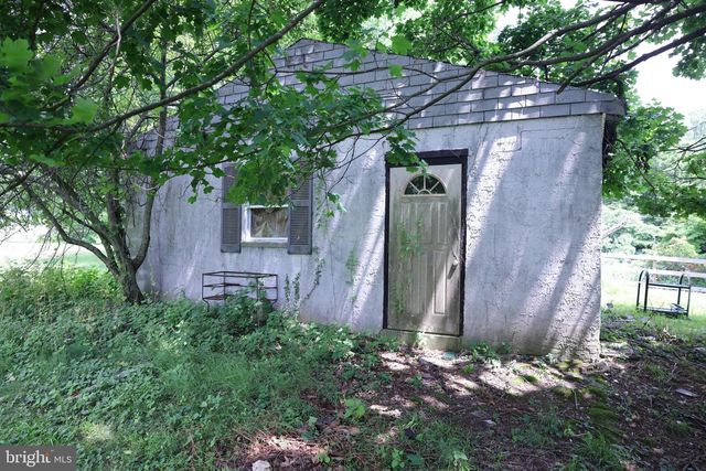 1311 CHURCH RD, Oreland, PA 19075