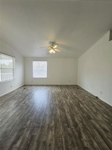 1467 Live Oak DR, Canyon Lake, TX 78133