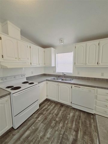 1467 Live Oak DR, Canyon Lake, TX 78133
