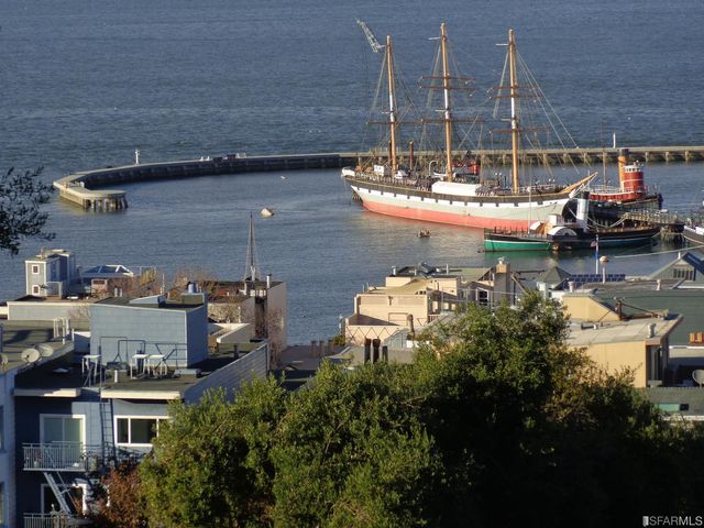 1318 Vallejo Street, San Francisco, CA 94109
