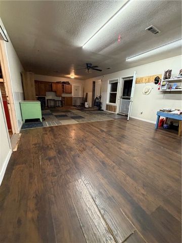 10088 Whitehouse Road, Fayetteville, AR 72701