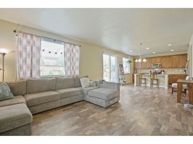 2881 Tallgrass Ln, Berthoud, CO 80513
