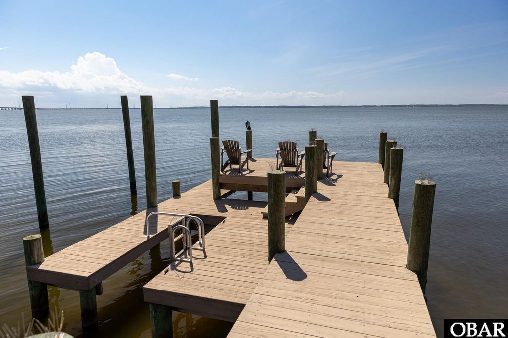 Image 43 of property listing at 3044 Martins Point Road, Kitty Hawk, NC 27949