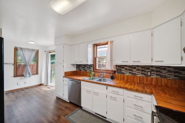 1308 Stafford Avenue, Ames, IA 50010