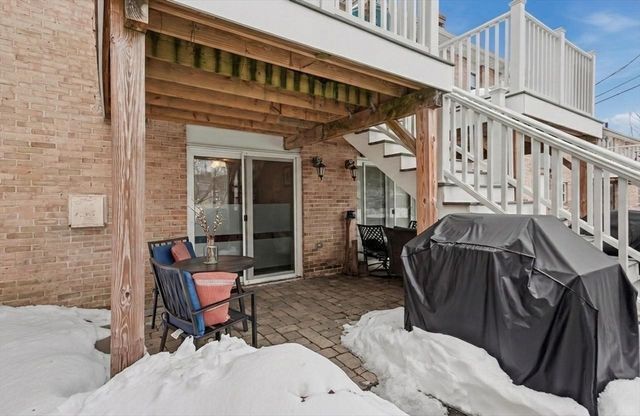 70 Washington Park Dr 6, Andover, MA 01810