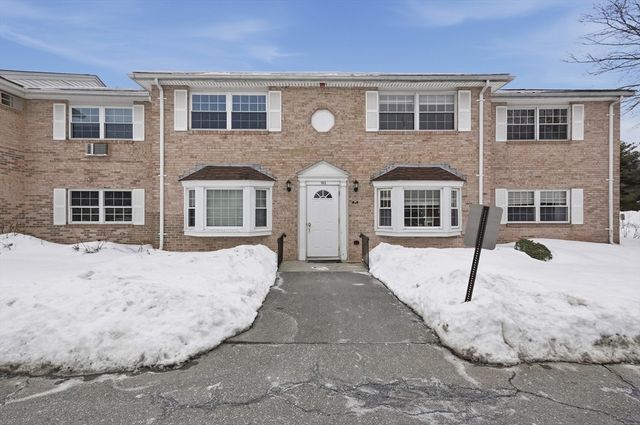 70 Washington Park Dr 6, Andover, MA 01810