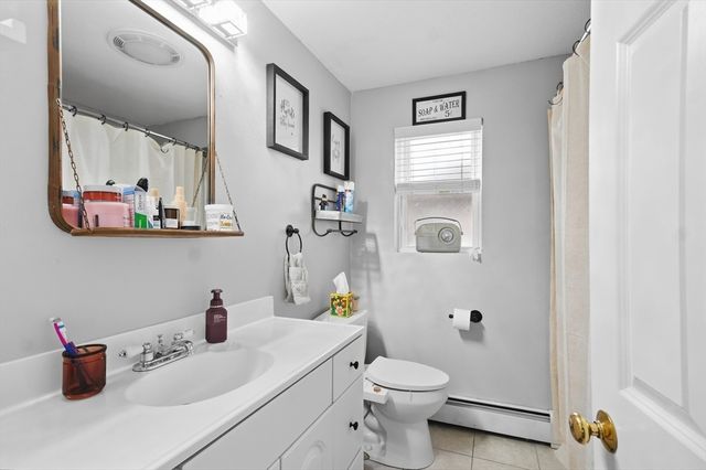 70 Washington Park Dr 6, Andover, MA 01810