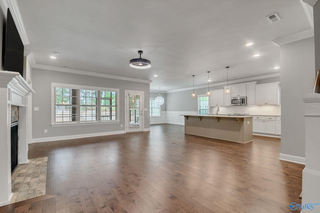 209 Somerton Drive, Huntsville, AL 35811