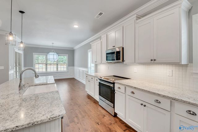 209 Somerton Drive, Huntsville, AL 35811