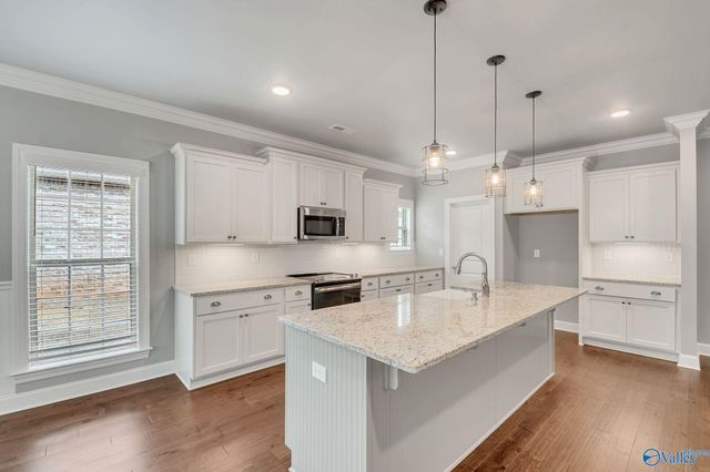 209 Somerton Drive, Huntsville, AL 35811