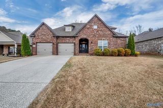 209 Somerton Drive, Huntsville, AL 35811