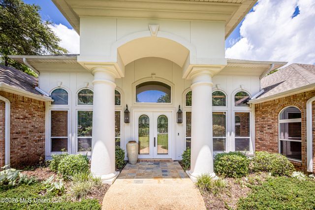 2408 Olde Oak Pointe, Ocean Springs, MS 39564