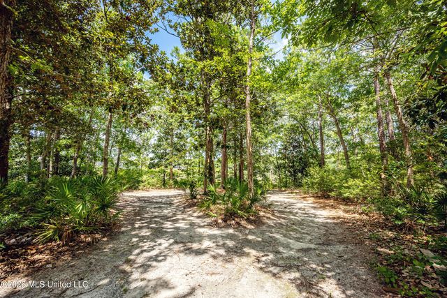 2408 Olde Oak Pointe, Ocean Springs, MS 39564