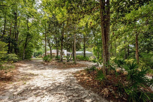 2408 Olde Oak Pointe, Ocean Springs, MS 39564